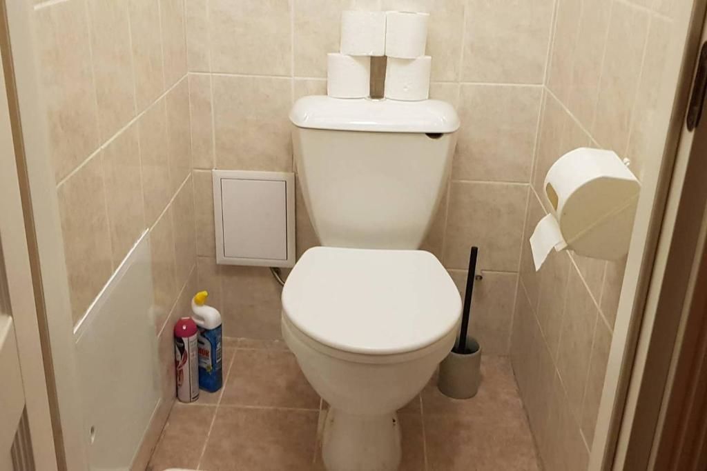 Апартаменты Kyiv TOP LOCATION Cozy apt in old city fast WIFI selfchekin Киев