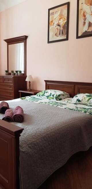 Апартаменты Kyiv TOP LOCATION Cozy apt in old city fast WIFI selfchekin Киев Апартаменты с 1 спальней-76
